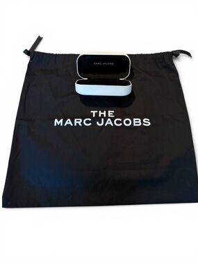 Marc Jacobs White Hard Sunglass Case with Black Dust Bag